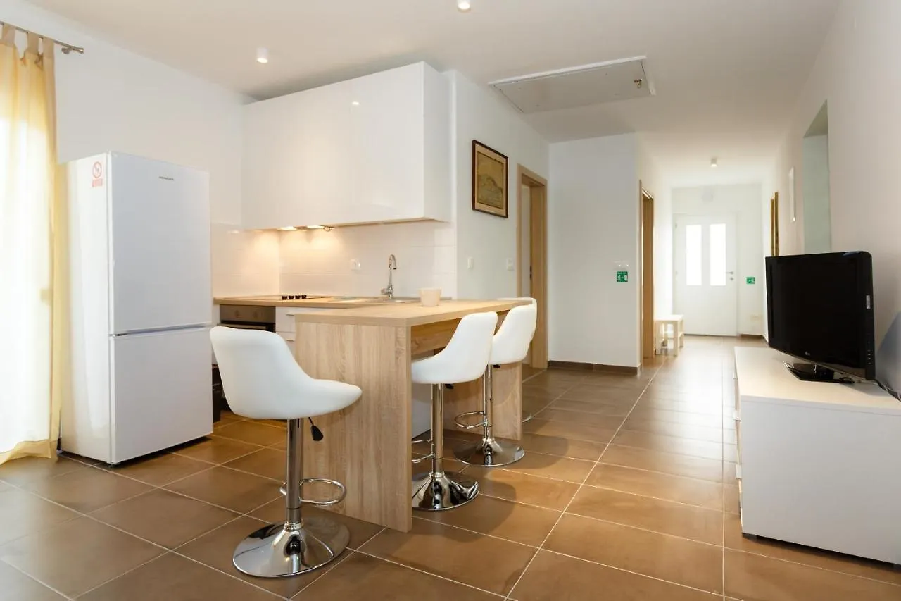 Villa Mirela Apartment Vrbnik
