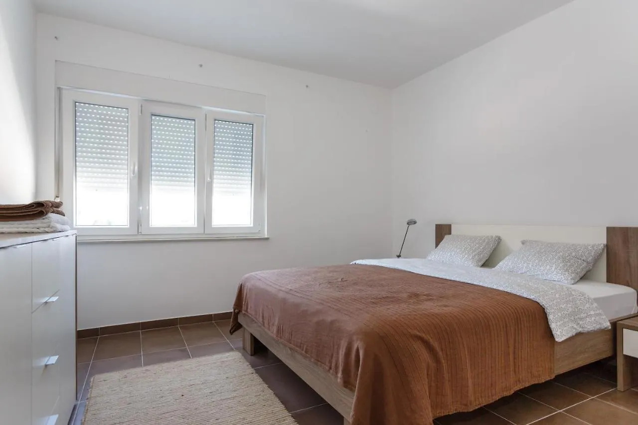 Villa Mirela Apartment Vrbnik
