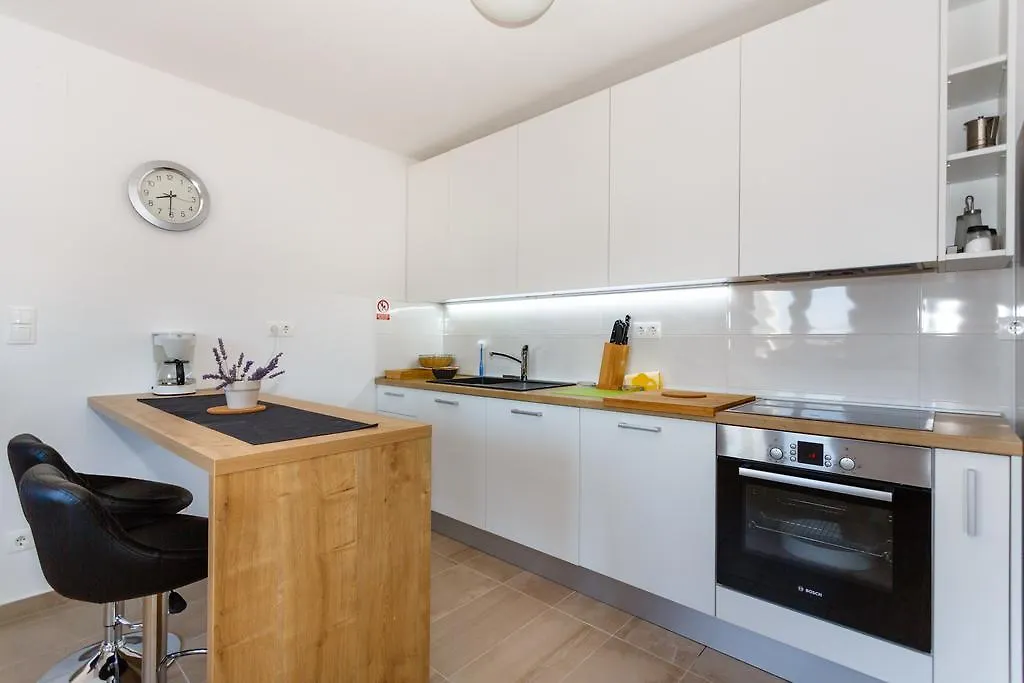 Villa Mirela Apartment Vrbnik